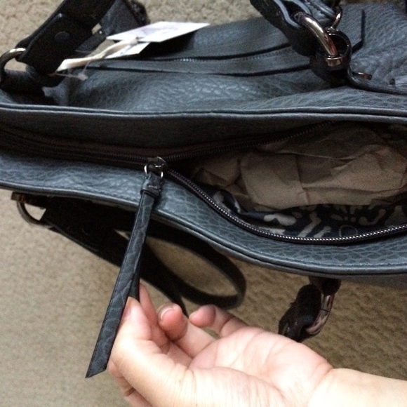 Jessica Simpson gray handbag - Picture 5 of 8